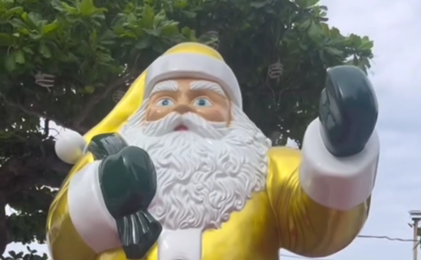 Prefeitura de Balneário Camboriú (SC) veste Papai Noel de verde e amarelo