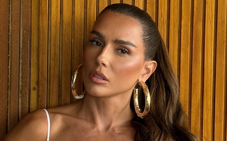 Deborah Secco fala sobre relação com Hugo Moura um ano após a separação: 'Tenho respeitado'