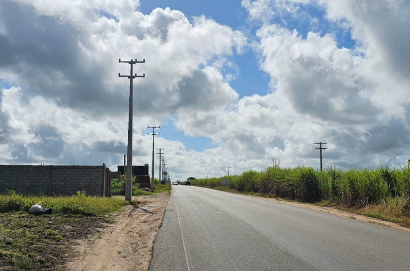 Melhoria no fornecimento de energia: Equatorial Alagoas constrói novo alimentador no distrito de Pindorama e fortalece rede elétrica