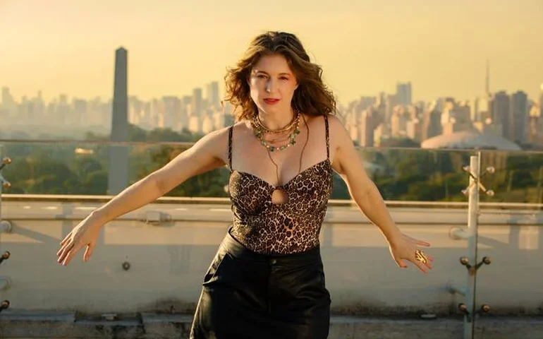 Lia Levin lança single “Escorpiana”