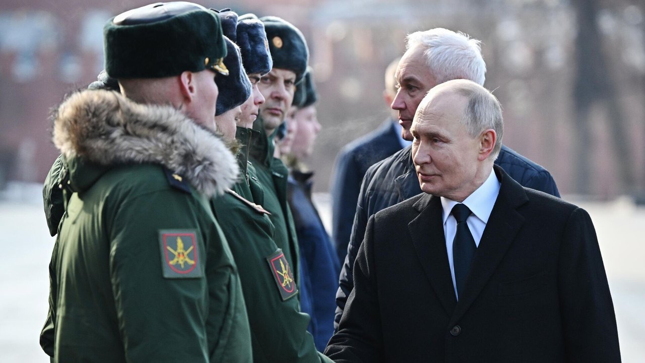 No Dia do Defensor da Pátria, Putin elogia bravura dos combatentes russos (VÍDEO)