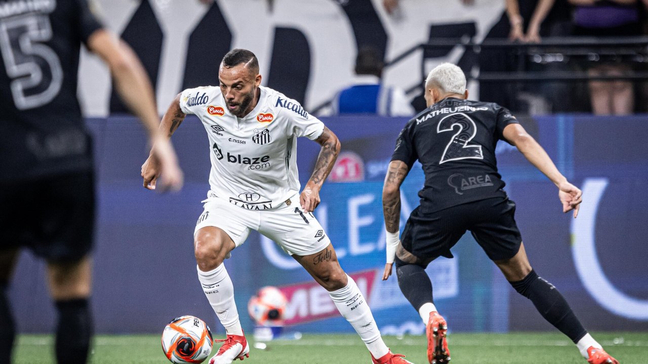 Corinthians anula Neymar, é letal no ataque e bate Santos com dois de Yuri Alberto