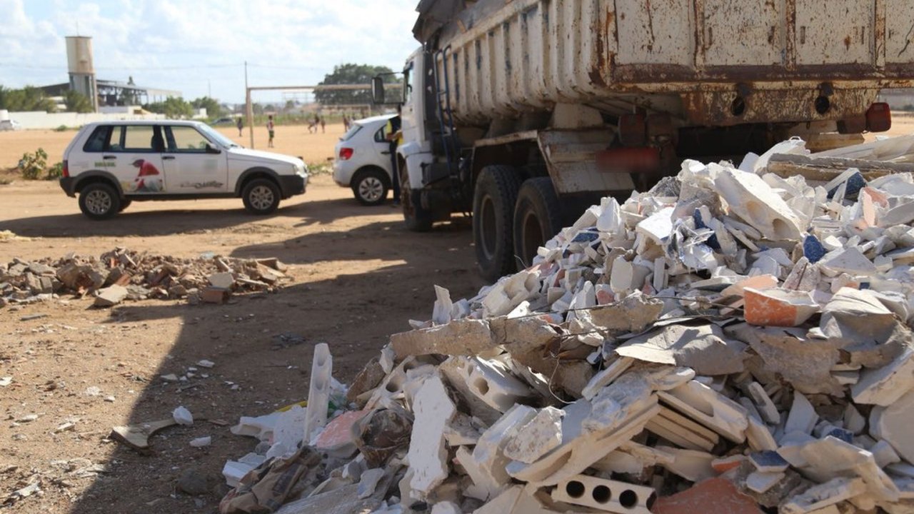 Programa paga R$ 30 mil por caminhão velho