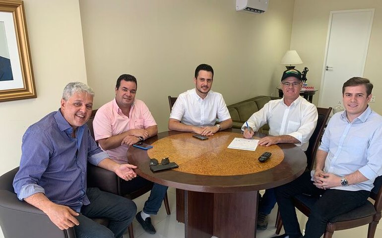 Pré-candidato ao governo de Alagoas, Josan Leite se filia ao partido Republicano