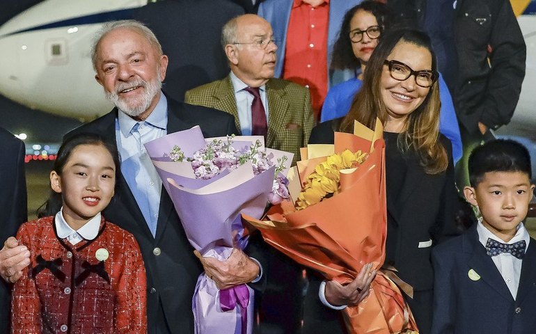 Lula se reúne com empresários chineses em Pequim