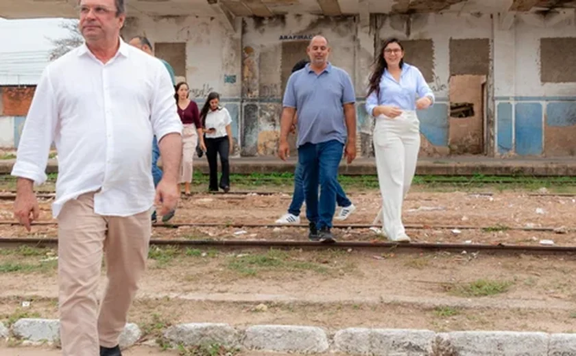 Prefeito de Arapiraca visita área da futura estação digital da cidade