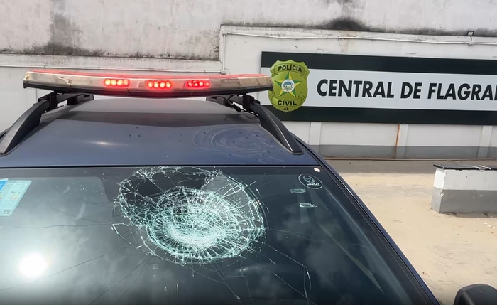 Homem foi autuado por dano qualificado e ameaça à guarnição