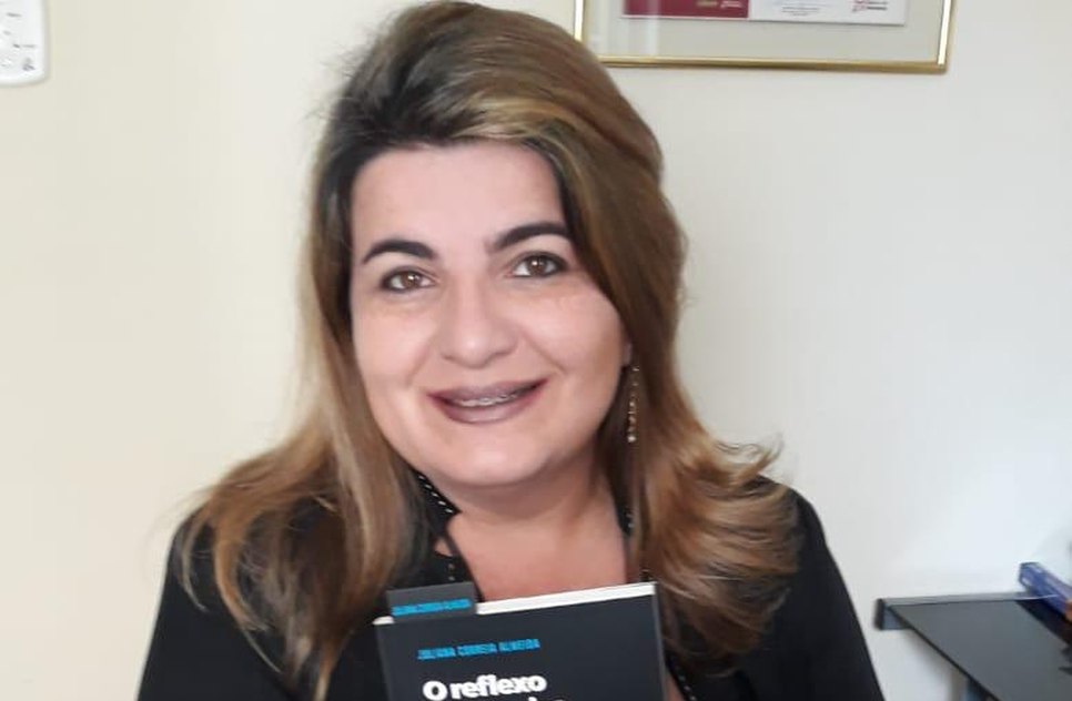 jornalista lança livro