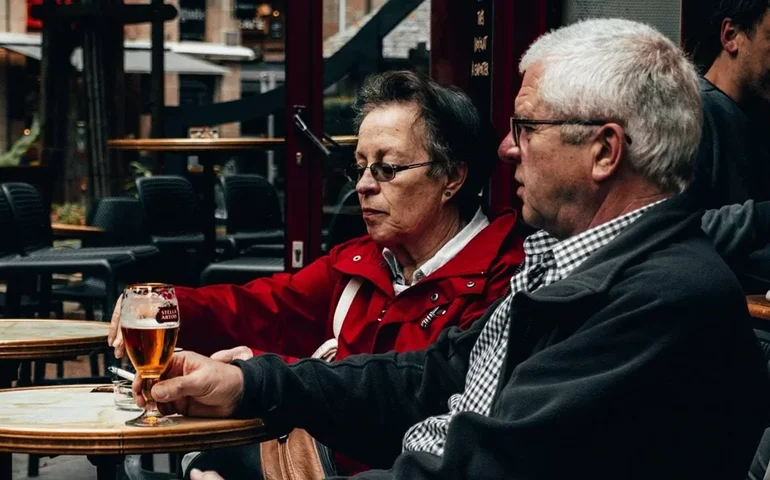 Por que idosos estão bebendo mais? 
