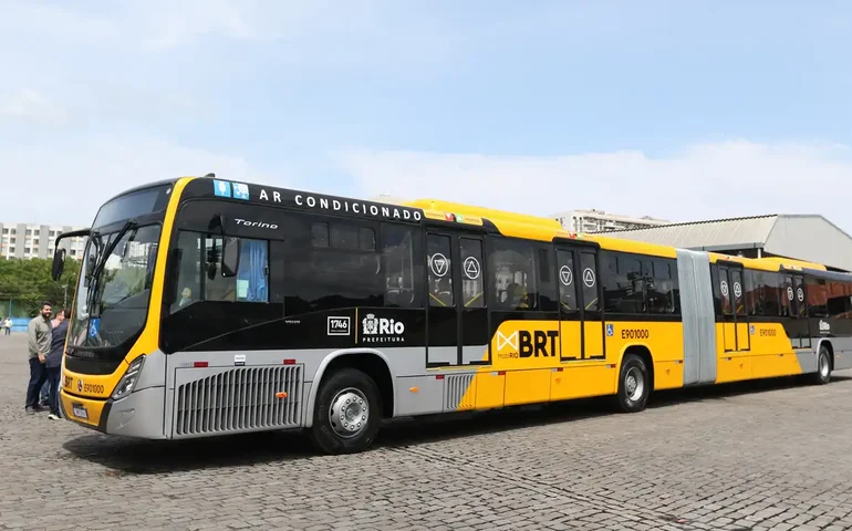 Acidente com BRT no Rio deixa 57 feridos