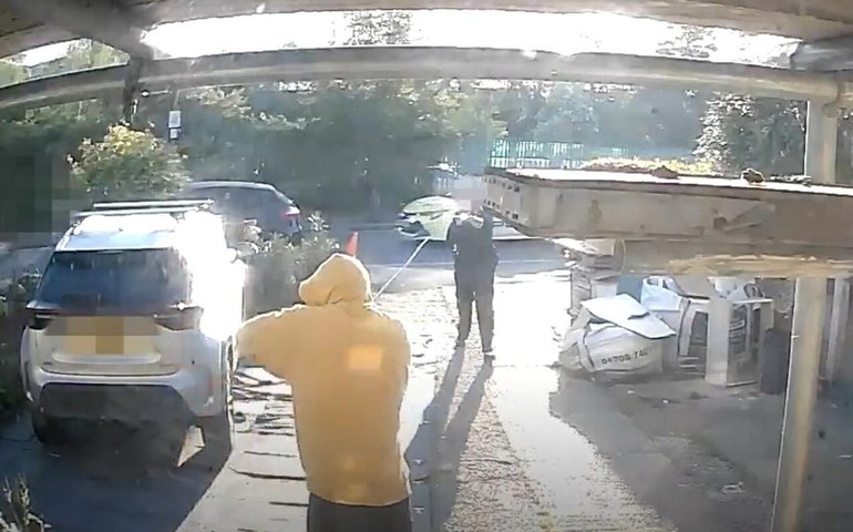 Brasileiro é condenado à prisão perpétua por matar jovem com espada na Inglaterra