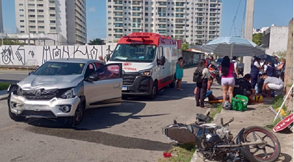 acidente_bairro_jardins_-_foto_-_ascom_smtt_b7e55cad578ec146e55997496313fb2c0f376ca7c875391b26adae02b2cff225 / Foto: Foto: SMTT/Aracaju