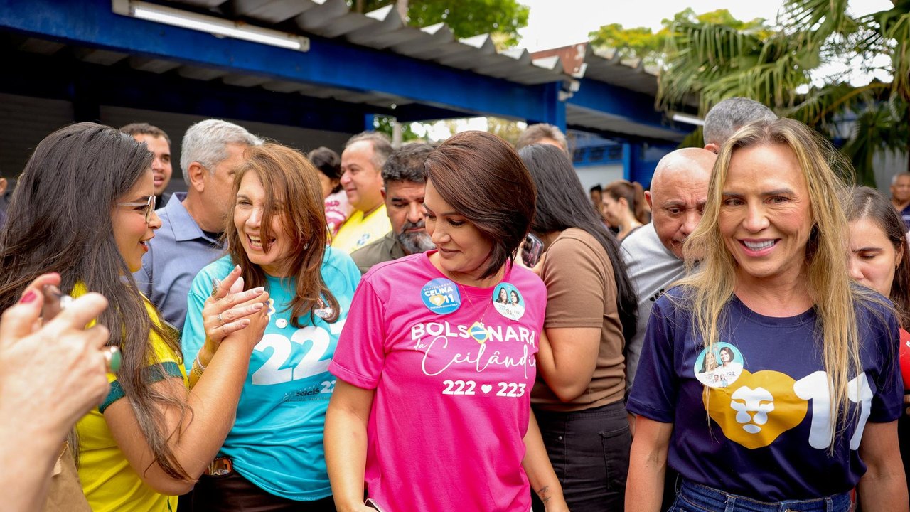 Michelle Bolsonaro comenta polêmica com eleitora no DF