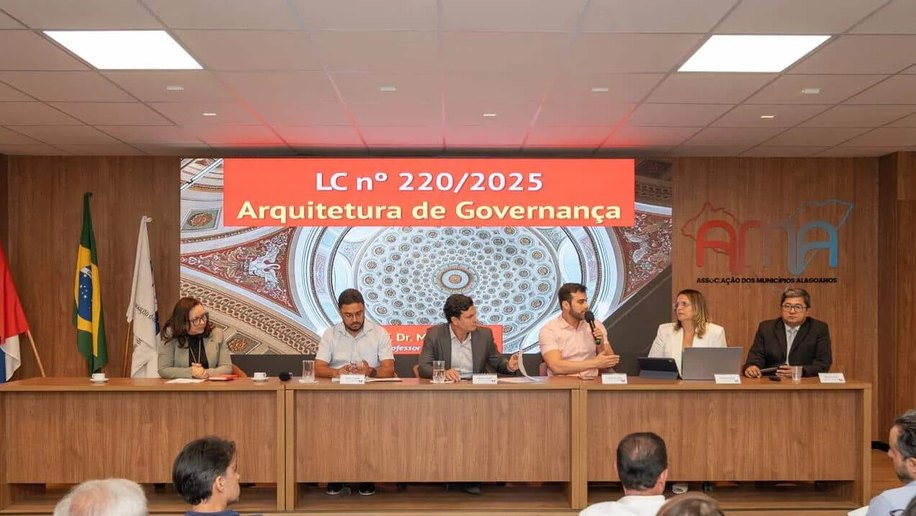 AMA orienta sobre mudanças que novo Sistema Nacional de Educação traz para municípios