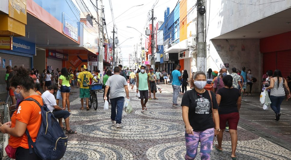 CENTRO POPULAÇÃO MÁSCARA PANDEMIA / Foto: Marcelle Cristinne