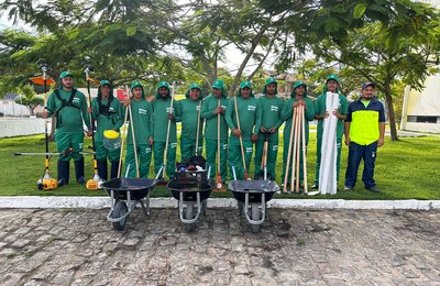 Bosque das Arapiracas e Parque Ceci Cunha recebem equipe fixa de limpeza urbana