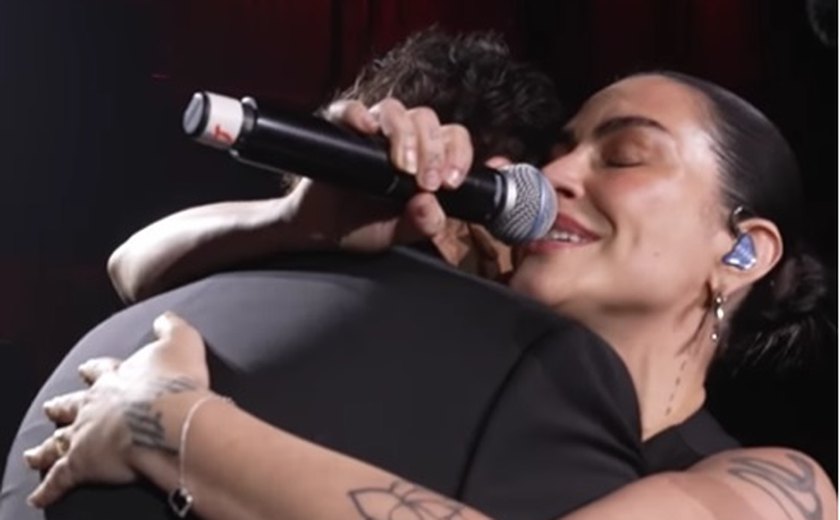 Fábio Jr. e Cleo Pires cantam juntos 'Pai', hit do cantor: 'Relação maravilhosa hoje em dia'