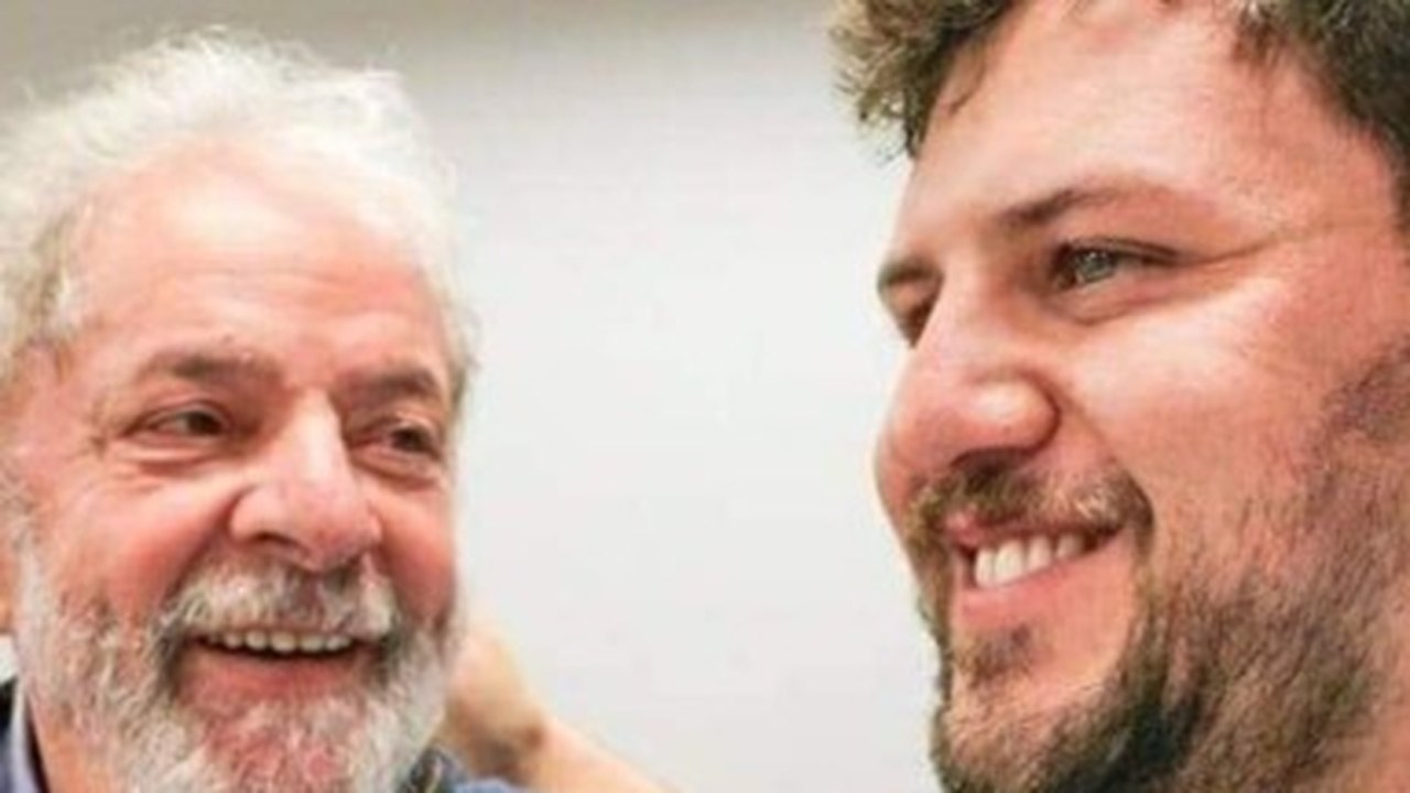 Meus sigilos bancário e fiscal estão à disposição da Justiça, diz ex-chefe de gabinete de Lula