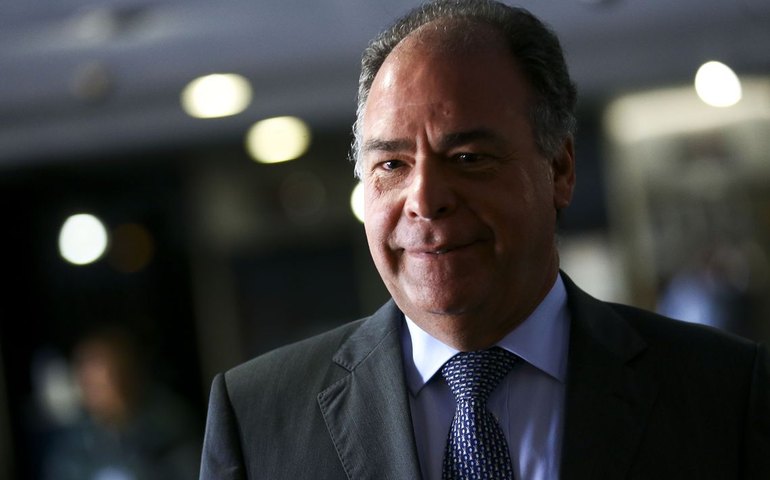 Bezerra anuncia PEC para &#8216;manter competitividade&#8217; do etanol na redução de ICMS