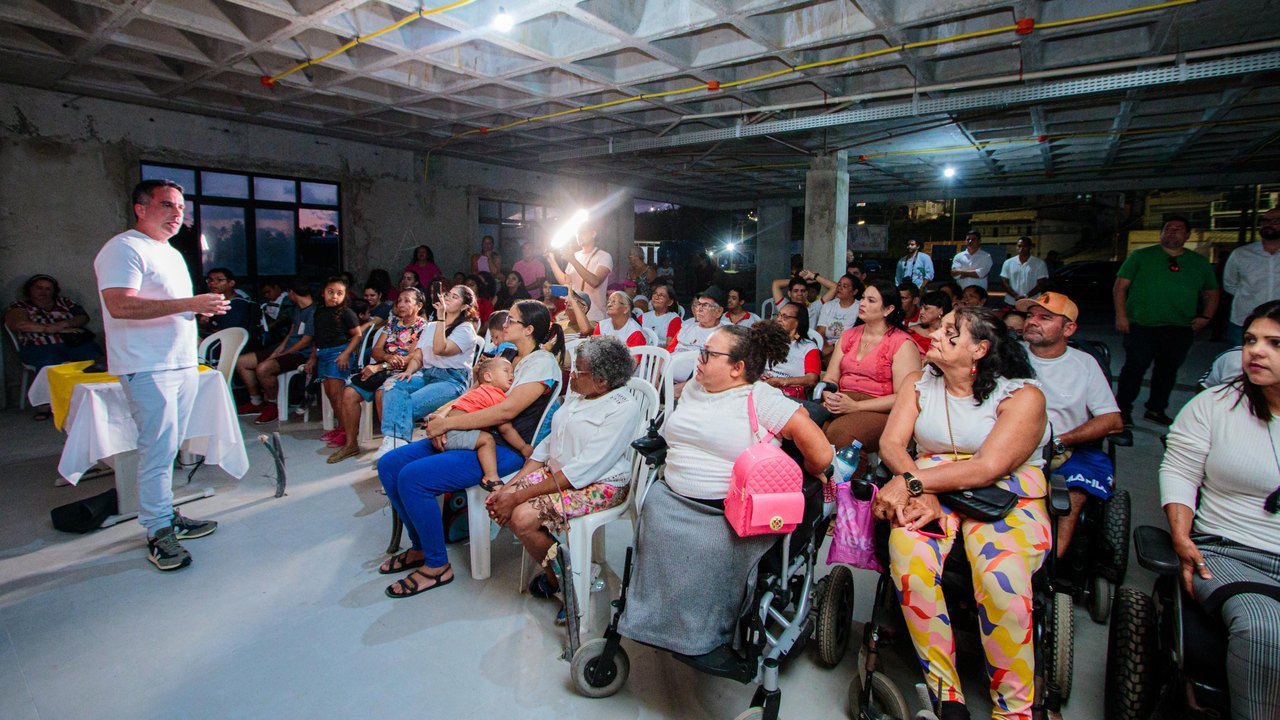Governador reforça compromisso com inclusão em visita a obra do centro de reabilitação da Pestalozzi