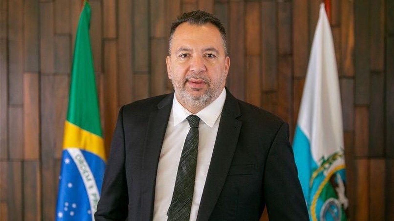 Ex-prefeito de Belford Roxo é solto pelo STF após prisão com arma