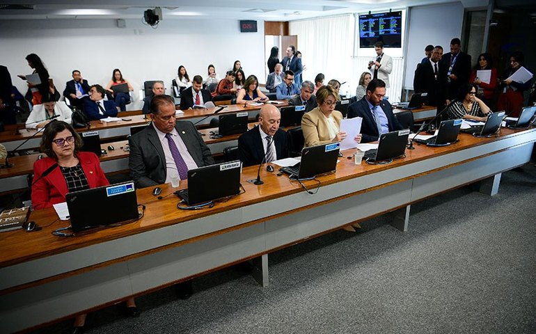 Maria Aragão, médica negra maranhense, pode ser reconhecida 'heroína da pátria'