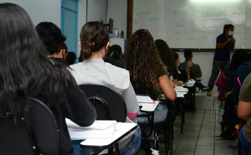 Pé-de-Meia: AGU recorre de decisão do TCU que bloqueou recursos do programa