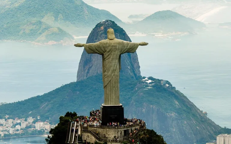 BRT: Em inauguração de novo terminal, Paes e Governo do Rio divergem sobre linha intermunicipal