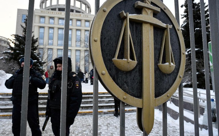 Rússia condena americano de 72 anos por lutar pela Ucrânia na guerra; entenda