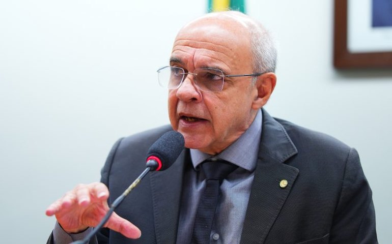 Comissão aprova fim da compra obrigatória de créditos de carbono por seguradoras