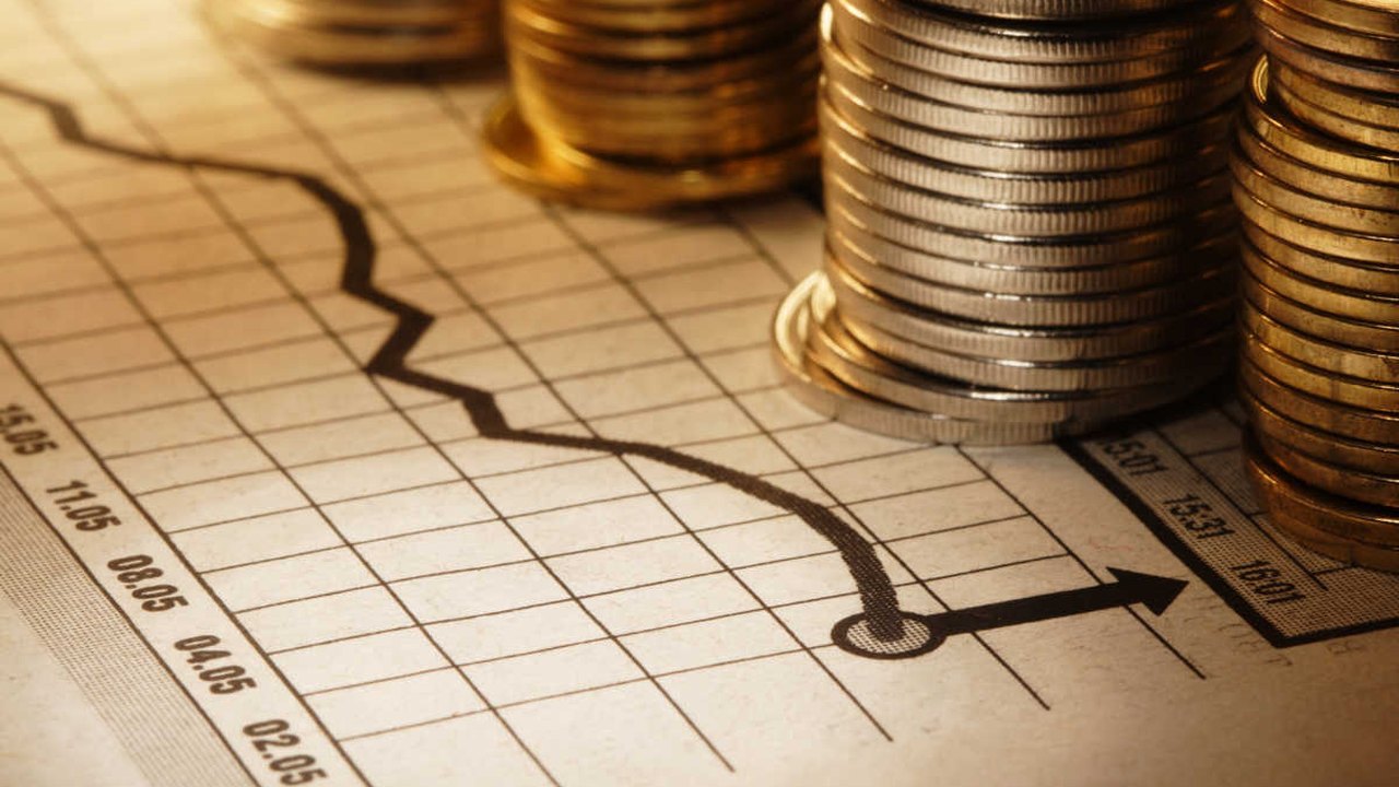 Taxas futuras de juros voltam a ficar pressionadas após alívio na abertura
