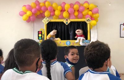 SMTT fecha semana com visita escolar à sede do órgão