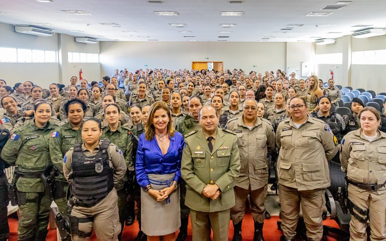 Comandante-geral da PM reúne efetivo de praças femininas para discutir demandas
