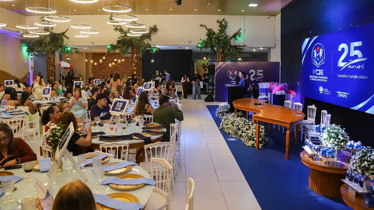 Programa Cidadania e Justiça na Escola celebra 25 anos e premia 38 estudantes