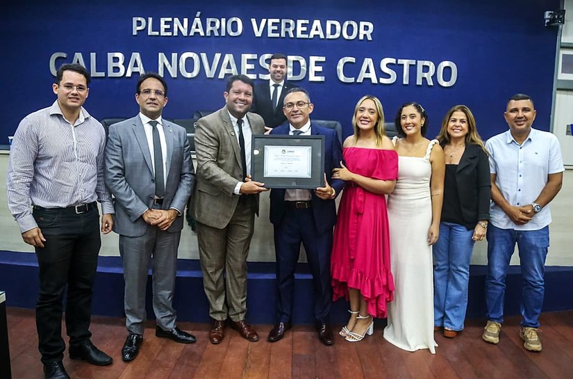 Na Câmara, Allan Pierre concede Título de Cidadão Honorário de Maceió ao vereador Luciano Marinho