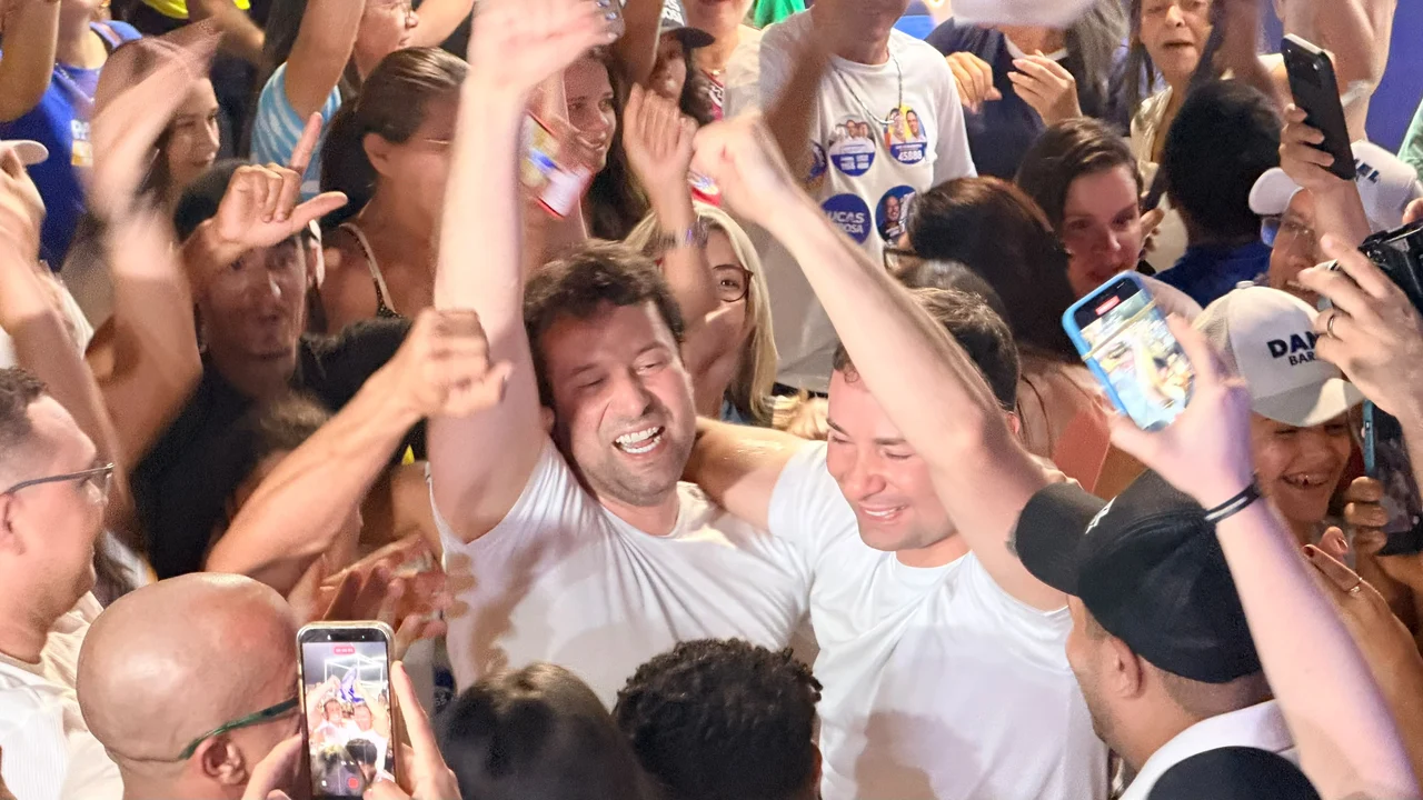 Daniel Barbosa é reeleito deputado federal com mais de 100 mil votos