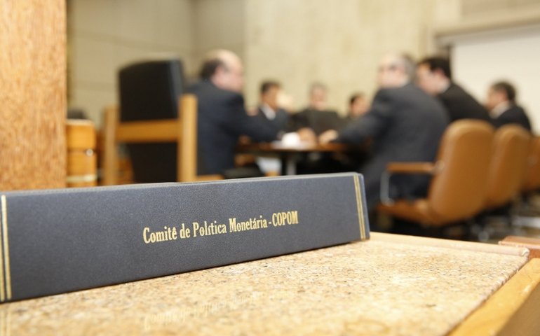 Projeção para IPCA 2021 no cenário básico está em 6,5%, diz ata do Copom