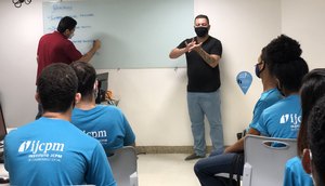 Instituto oferta quatro cursos gratuitos para jovens em Aracaju; saiba como participar