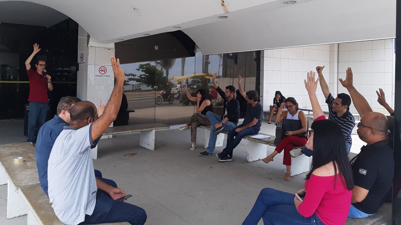 Servidores de Alagoas deliberam pela deflagração de greve nacional em 18 de março