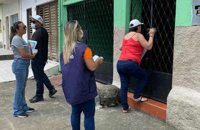 Saúde faz vacinação contra a Influenza em residências de Fernão Velho