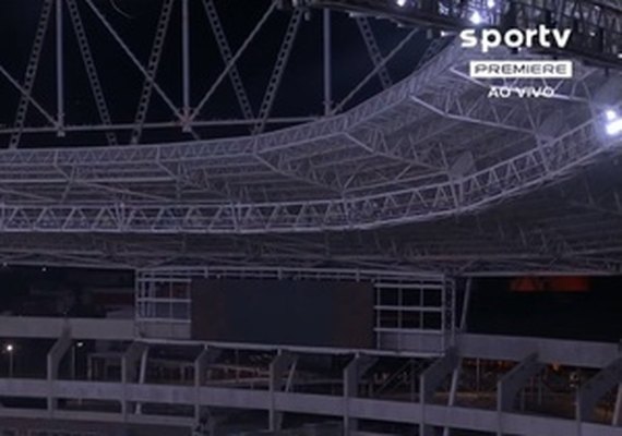Apagão no Engenhão paralisa Botafogo x Athletico-PR por 6 vezes e jogo terminará neste domingo
