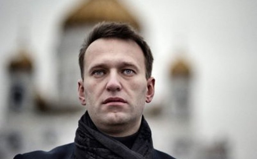 Autoridades russas ameaçam enterrar Navalny na prisão onde morreu, segundo assessores