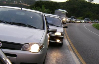 Faróis apagados nas rodovias geram mais de 900 multas para condutores em Alagoas