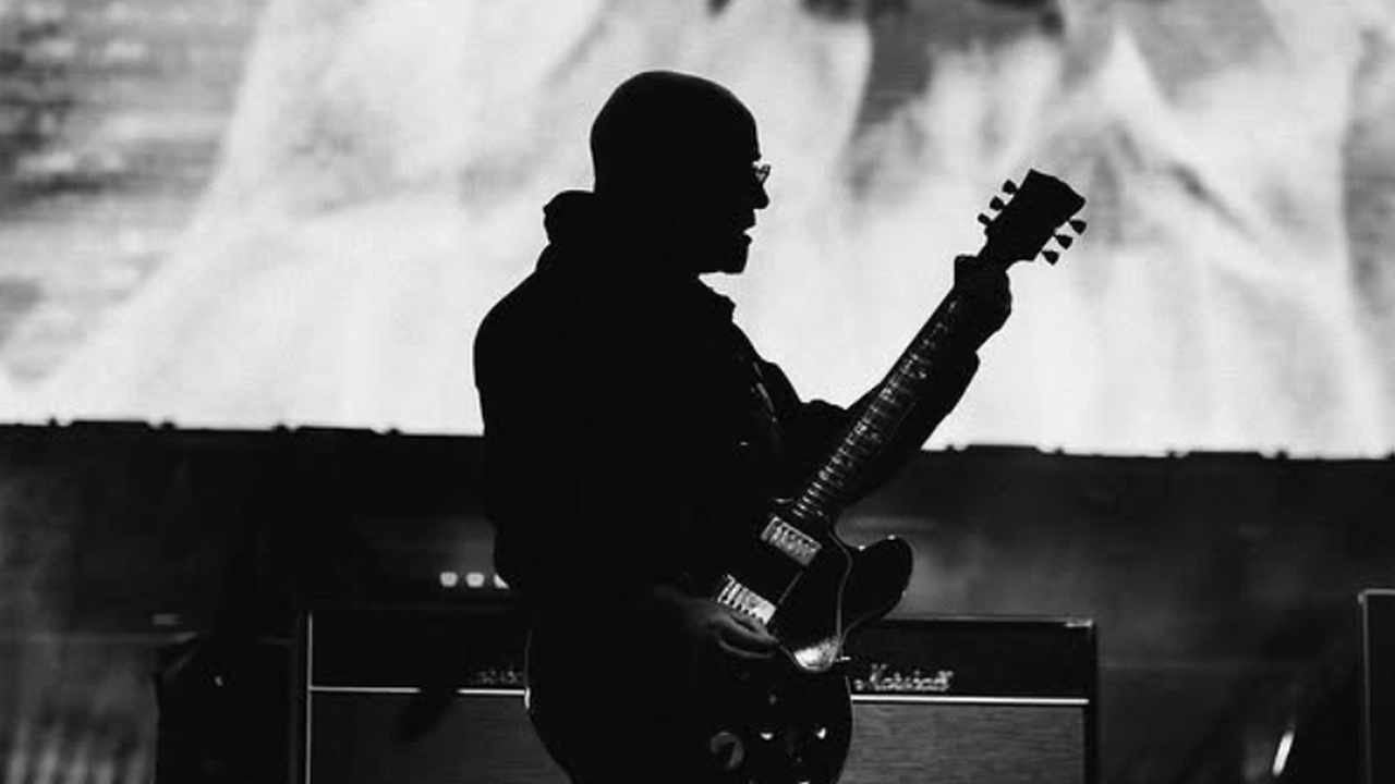 Oasis anuncia substituto de guitarrista Paul 'Bonehead' Arthurs durante tratamento contra câncer; saiba quem é