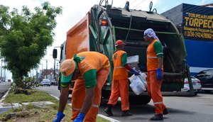 Serviço de coleta de lixo / Foto: Felipe Goettenauer