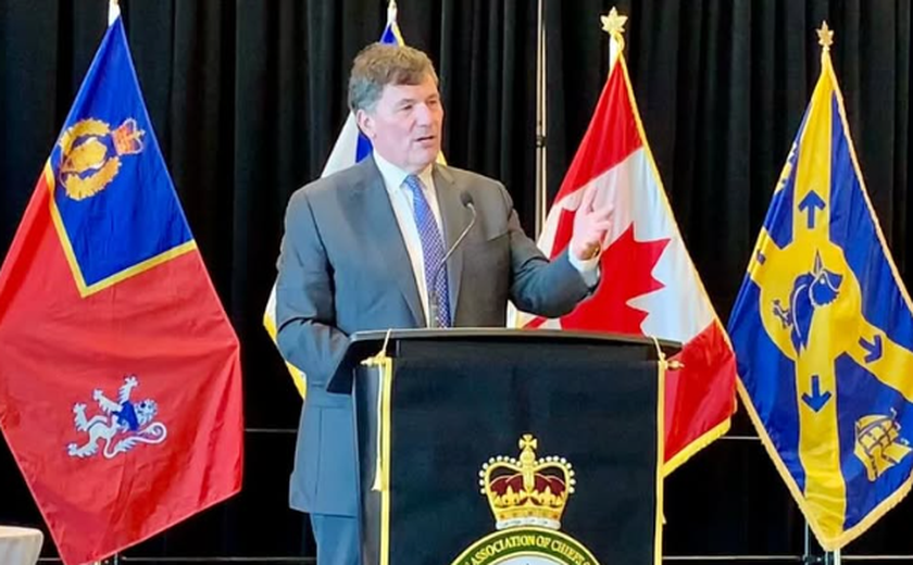 Canadá: Trudeau oficializa Dominic LeBlanc como novo ministro das Finanças