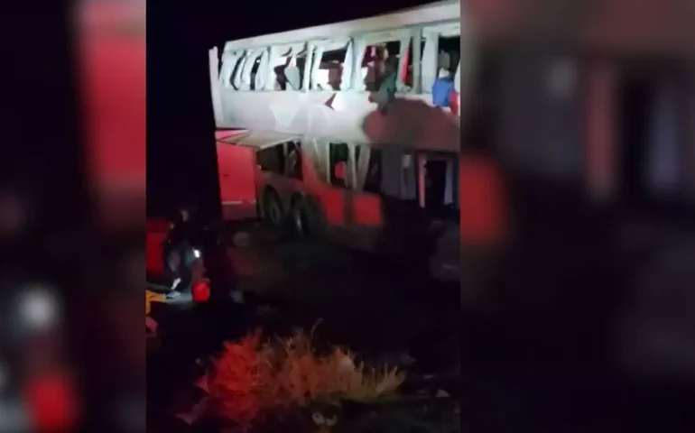 Acidente de ônibus com turistas brasileiros no Chile deixa dois mortos
