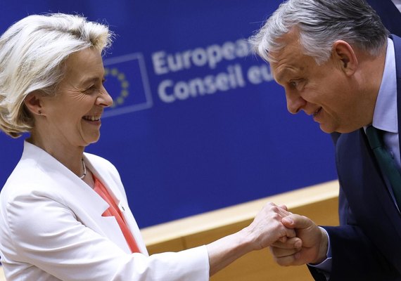 Orbán critica apoio à Ucrânia e alerta que União Europeia não pode se destruir para salvar país