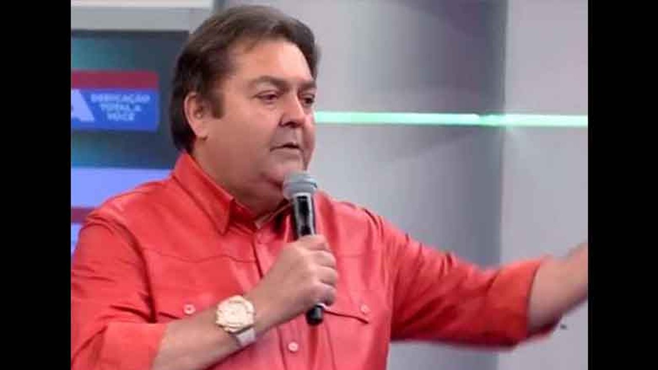 Faustão completa 71 anos e recebe homenagem de esposa nas redes sociais