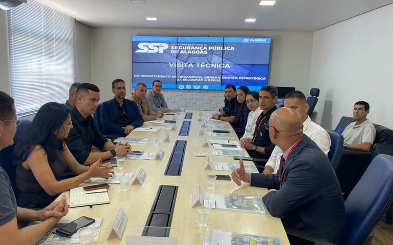 Comitiva do Acre conhece boas práticas na área de infraestrutura da segurança pública de Alagoas